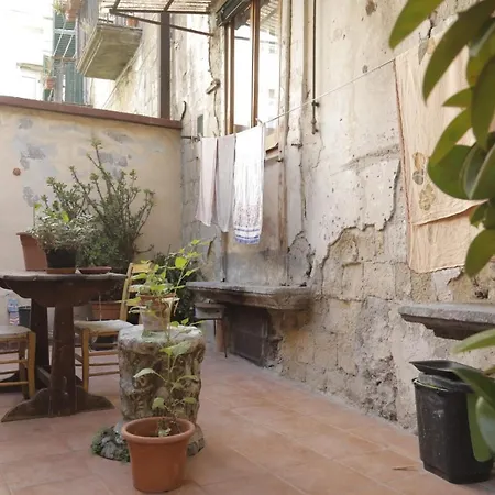 A Casarella Mij Centro Storico Apartment *